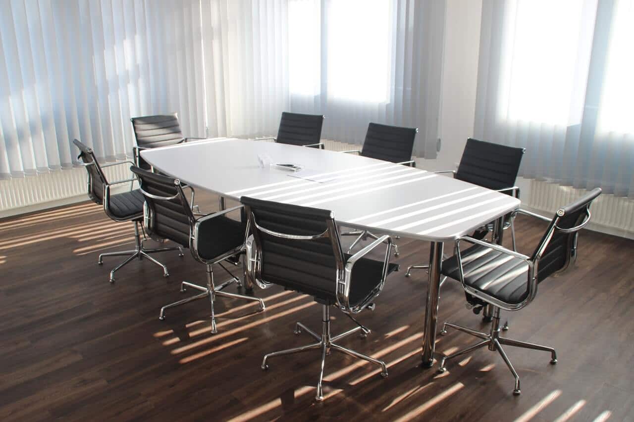 Sala-konferencyjna-w-firmie